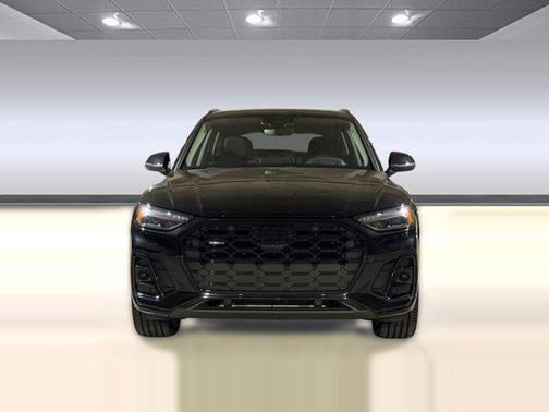 Mythos Black Metallic 2023 Audi Q5 45 S line Prestige