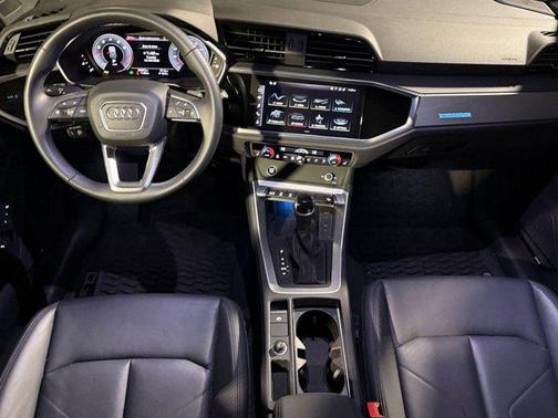 2024 Audi Q3 45 S line Premium Plus