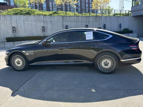 2022 Genesis G80 2.5T RWD