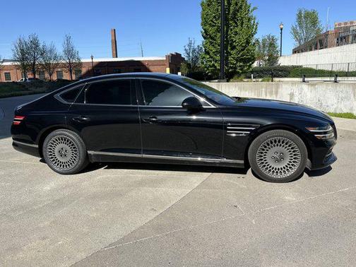 2022 Genesis G80 2.5T RWD