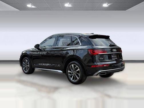 2023 Audi Q5 45 S line Premium Plus