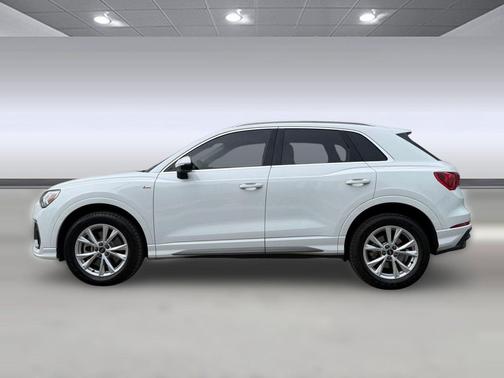 Glacier White Metallic 2024 Audi Q3 45 S line Premium Plus