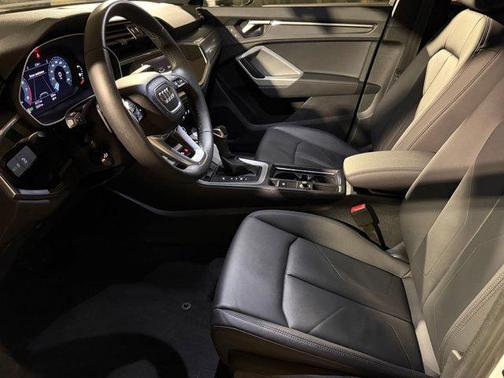 Arkona White 2025 Audi Q3 Premium 45 TFSI S line quattro Tiptronic