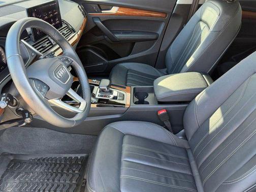 2023 Audi Q5 45 S line Premium Plus