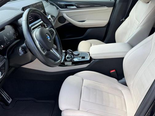 Carbon Black Metallic 2023 BMW X4 M40i