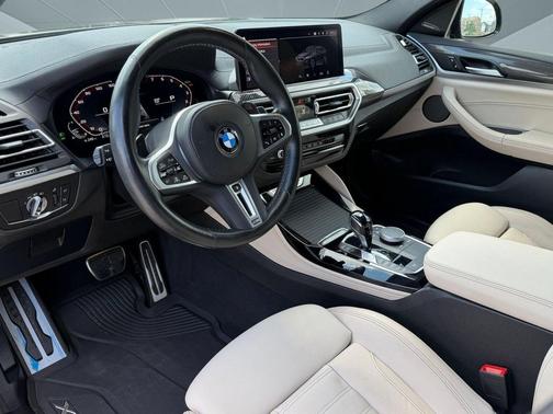 Carbon Black Metallic 2023 BMW X4 M40i