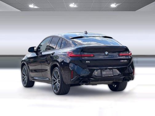 Carbon Black Metallic 2023 BMW X4 M40i