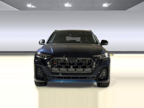 Waitomo Blue Metallic 2026 Audi SQ8 4.0T Prestige