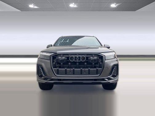 2026 Audi Q7 45 Premium