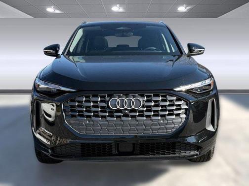 2025 Audi Q5 Premium TFSI quattro S tronic