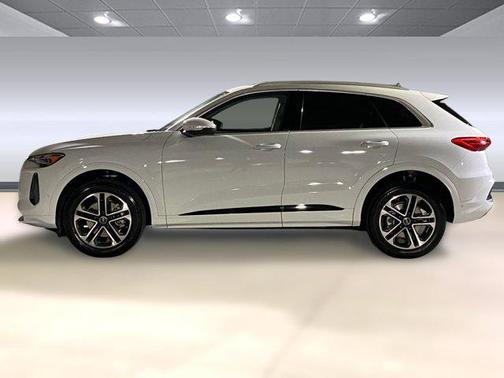 2025 Audi Q5 Premium TFSI quattro S tronic