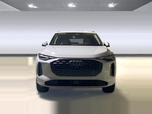 2025 Audi Q5 Premium TFSI quattro S tronic