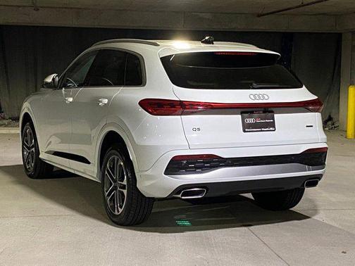 2025 Audi Q5 Premium TFSI quattro S tronic