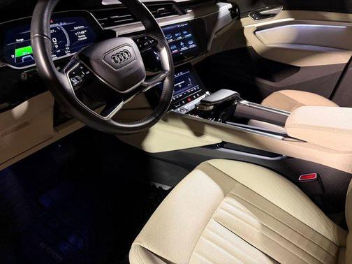 2021 Audi e-tron Sportback Premium Plus