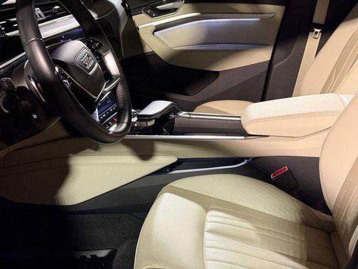 2021 Audi e-tron Sportback Premium Plus