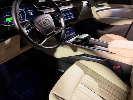 2021 Audi e-tron Sportback Premium Plus
