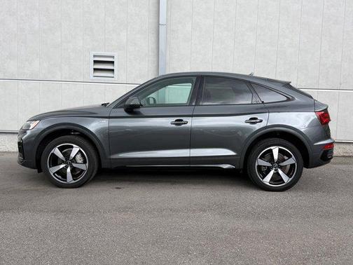 2023 Audi Q5 45 S line Premium Plus