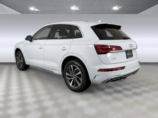 2023 Audi Q5 45 S line Premium Plus