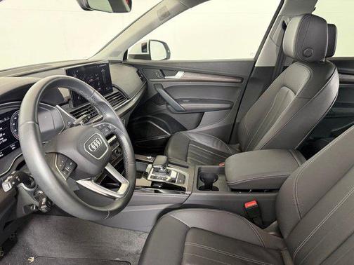 2023 Audi Q5 45 S line Premium Plus