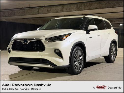 White 2021 Toyota Highlander Hybrid Platinum