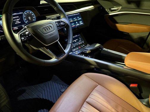 2022 Audi e-tron Sportback S line Premium