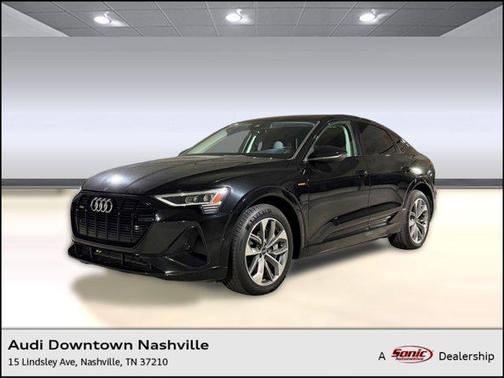 Mythos Black Metallic 2021 Audi e-tron Sportback Premium