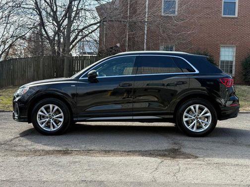 2024 Audi Q3 Premium 45 TFSI S line quattro Tiptronic