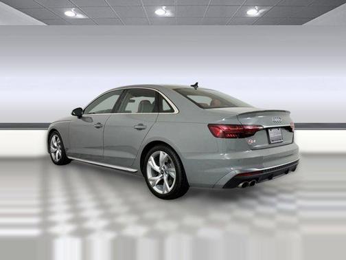 2021 Audi S4 Premium Plus TFSI quattro Tiptronic