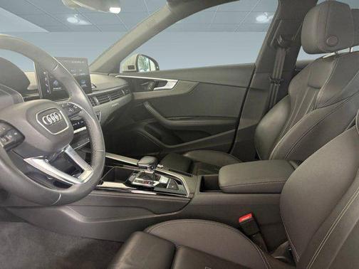 2023 Audi A4 45 S line Premium Plus