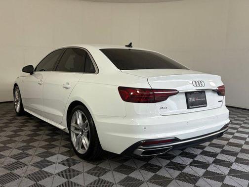 2023 Audi A4 45 S line Premium Plus