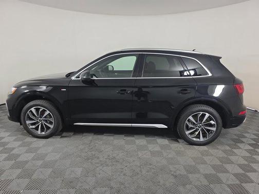 2024 Audi Q5 45 S line Premium Plus