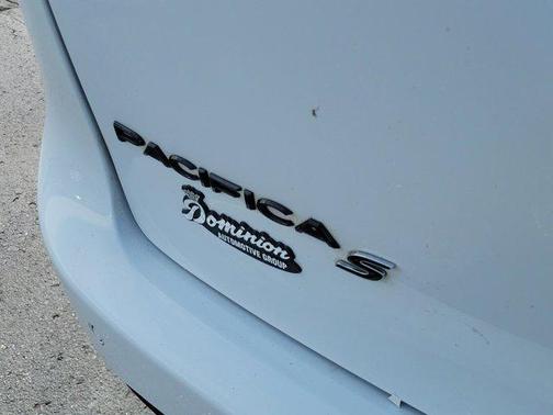 2018 Chrysler Pacifica Touring-L Plus