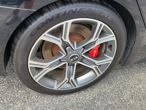 2018 Kia Stinger GT1