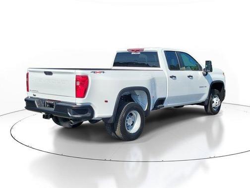 Summit White 2026 Chevrolet Silverado 3500 WT