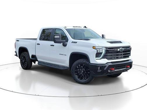 Summit White 2026 Chevrolet Silverado 2500 LT