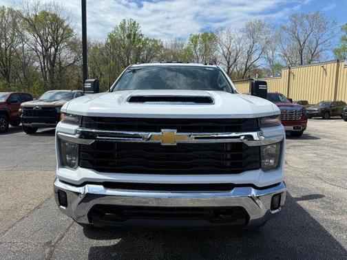 2025 Chevrolet Silverado 3500 LT