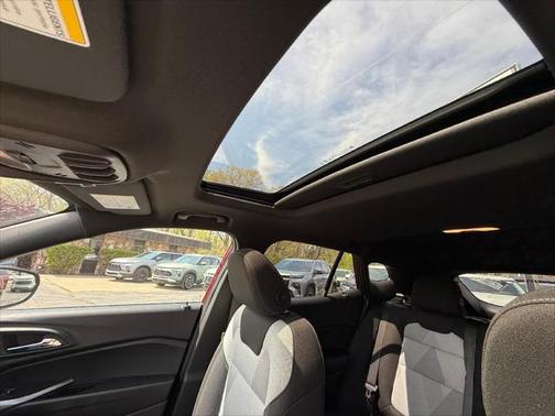 2025 Chevrolet Trax FWD 1RS