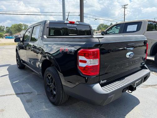 2022 Ford Maverick XL