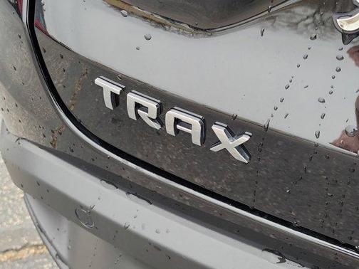 Mosaic Black Metallic 2026 Chevrolet Trax LS
