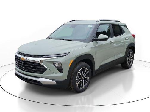 Cacti Green 2026 Chevrolet Trailblazer LT