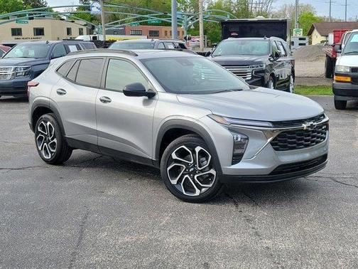 Sterling Gray Metallic 2026 Chevrolet Trax FWD 2RS