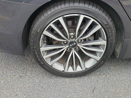 2019 Kia Stinger Base