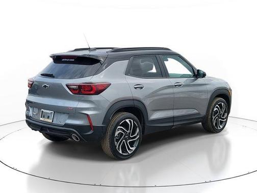 Sterling Gray Metallic 2026 Chevrolet Trailblazer RS