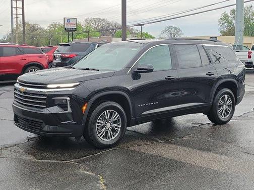 Mosaic Black Metallic 2026 Chevrolet Traverse LT