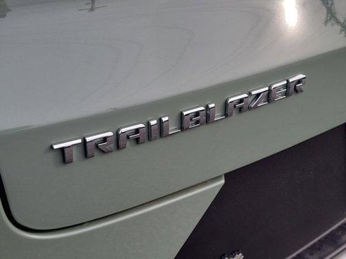 Cacti Green 2026 Chevrolet Trailblazer LT