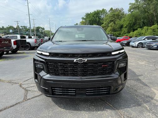 Mosaic Black Metallic 2024 Chevrolet Traverse RS