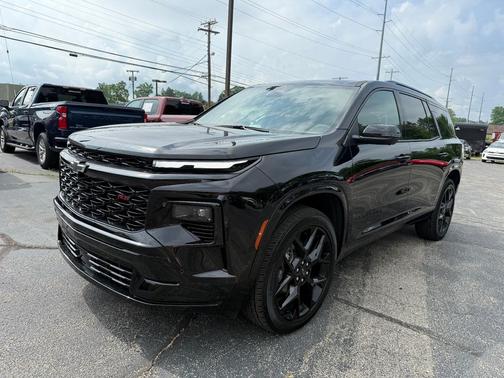 Mosaic Black Metallic 2024 Chevrolet Traverse RS