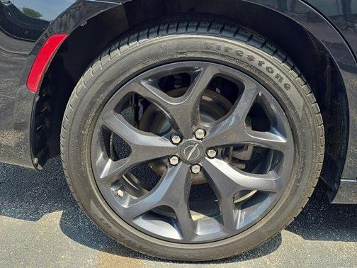 2023 Chrysler 300 Touring