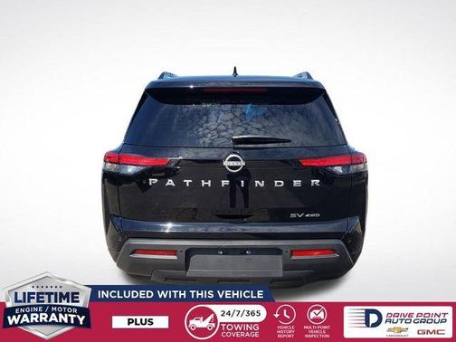 2024 Nissan Pathfinder SV