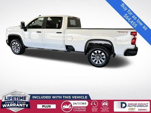 Summit White 2026 Chevrolet Silverado 2500 Custom